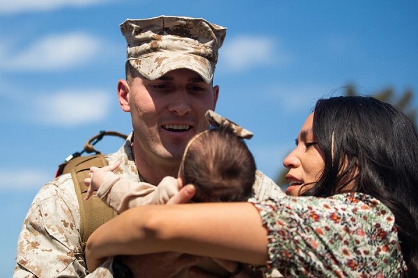 Marine Meets Daughter