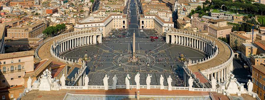 Vatican Circus Ring - 900